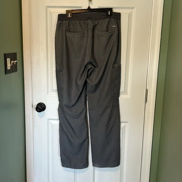 Men’s Figs Gray Scrub Pants - Picture 3 of 4